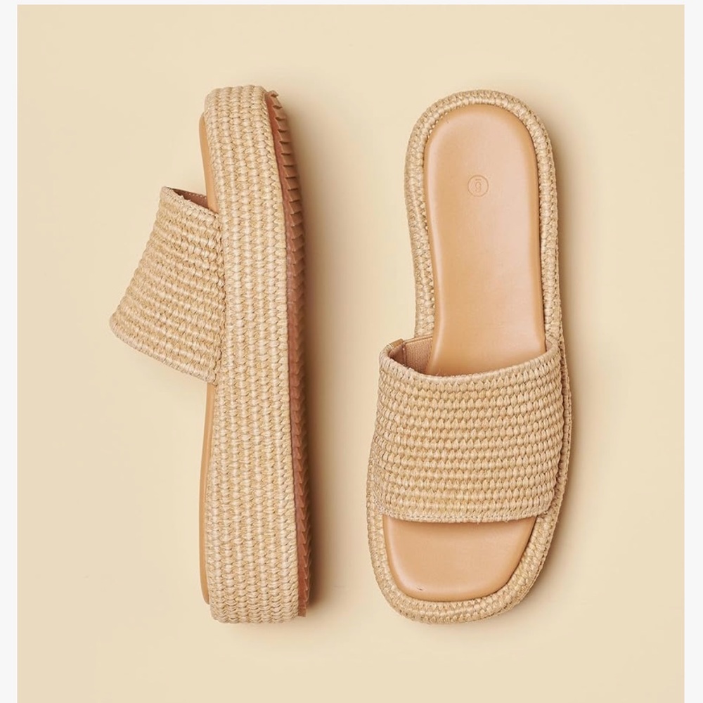 NWOT Platform Slip on Espadrille Sandals wedge sandals. Size 10.